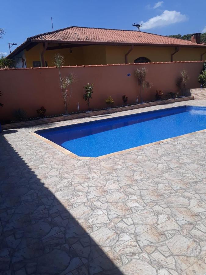 Chacara Bella Vida Com Piscina Churrasqueira Salao De Festas Fogao A Lenha Quadra Арасарігуама Екстер'єр фото